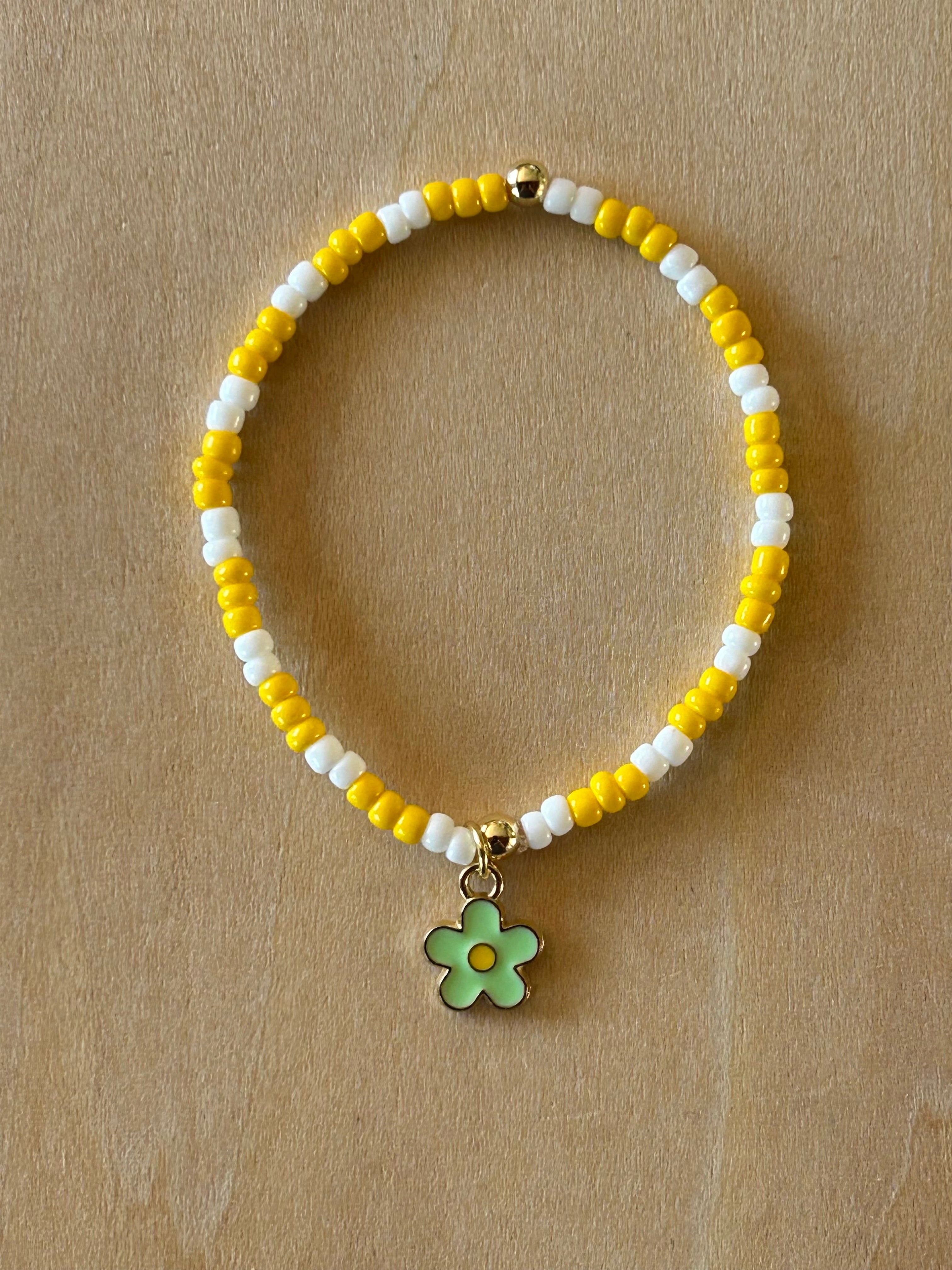 Flower Bracelet - Green / White-Yellow